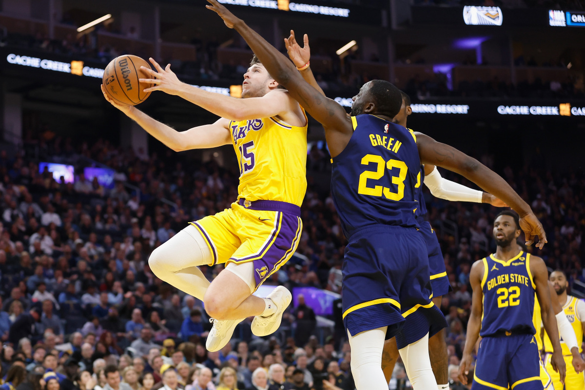 里程碑夜！洛杉矶湖人单刀错失；NBA季后赛今夜刷纪录；信心回归；赛季目标并未改变的简单介绍